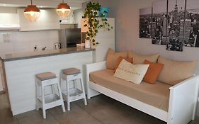 Chula Vista BULNES - Modernos Estudio con vista al mar y cochera en Punta Mogotes